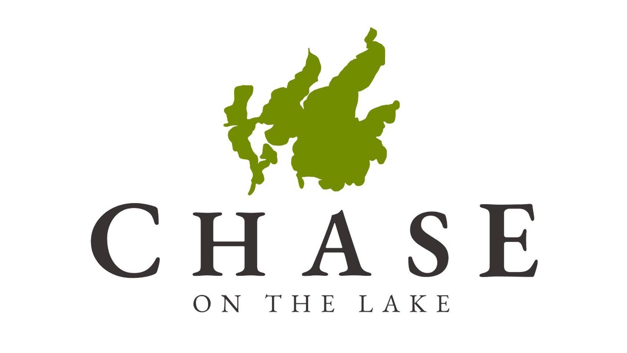 Chase On The Lake Walker Екстериор снимка